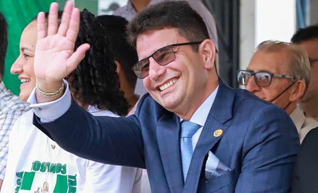 Membros da corte TRE Acre deferem candidatura de Gladson Cameli à reeleição