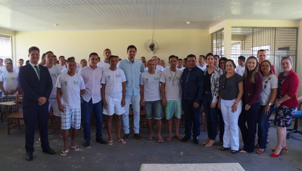 Premiação de reeducandos marca início das aulas no Sistema Prisional