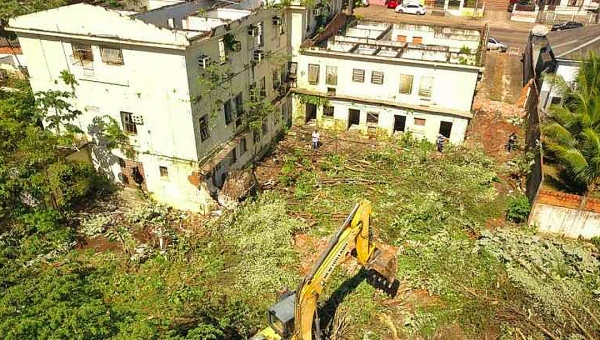 Prédio demolido no centro de Rio Branco não era tombado e estrutura estava comprometida