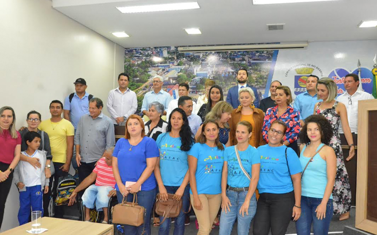 Audiência pública na Câmara de Rio Branco debate fortalecimento das políticas de atenção à pessoa autista