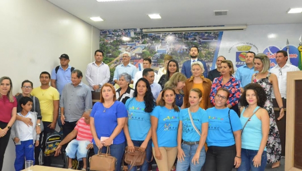 Audiência pública na Câmara de Rio Branco debate fortalecimento das políticas de atenção à pessoa autista