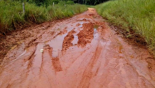 Depois dos buracos urbanos, Prefeitura vai ter que explicar ao MPAC condições de ramais