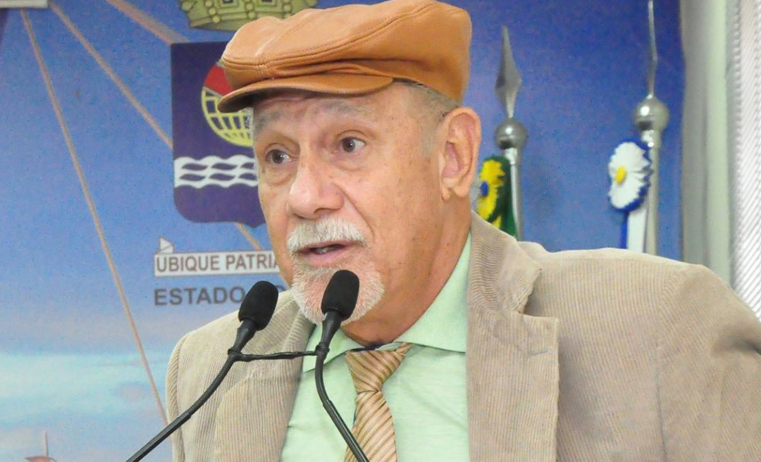 N. Lima ironiza ida de representante da prefeitura de Rio Branco a Cruzeiro do Sul "para a aprender a tapar buraco"