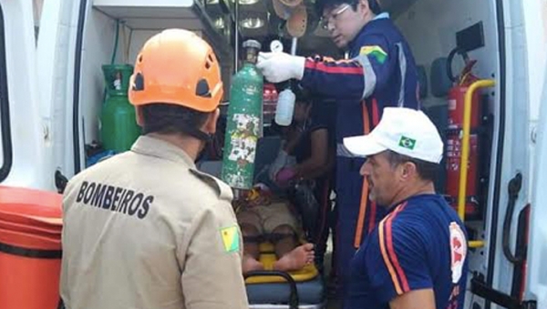 Jovem é salvo por bombeiros e agentes do Samu após tentar cometer suicídio