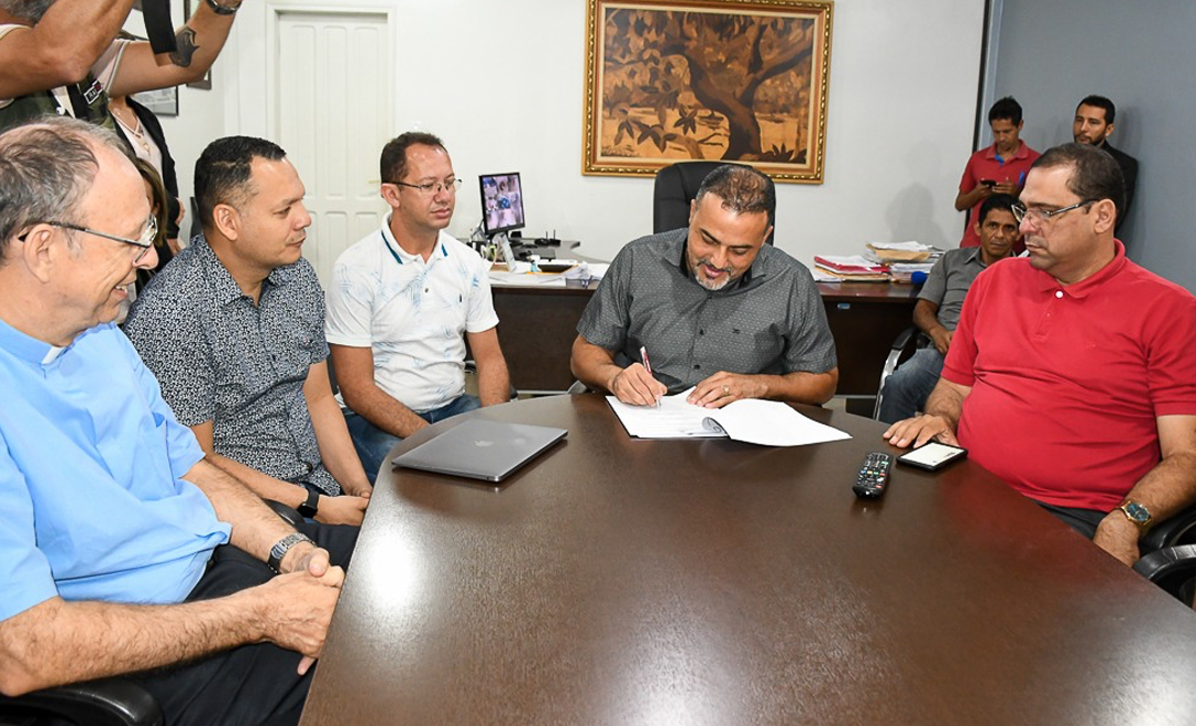 Ildelei Cordeiro garante realização da Marcha para Jesus e Novenário Nossa Senhora da Glória