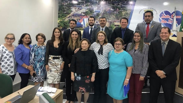 Lene Petecão destaca participação do parlamento no resgate de vidas