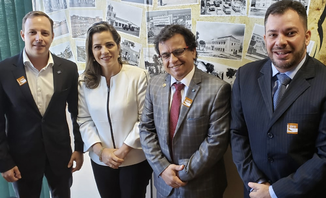 Luiz Gonzaga acompanha diretores do Sebrae Acre em visita à deputada federal Mara Rocha