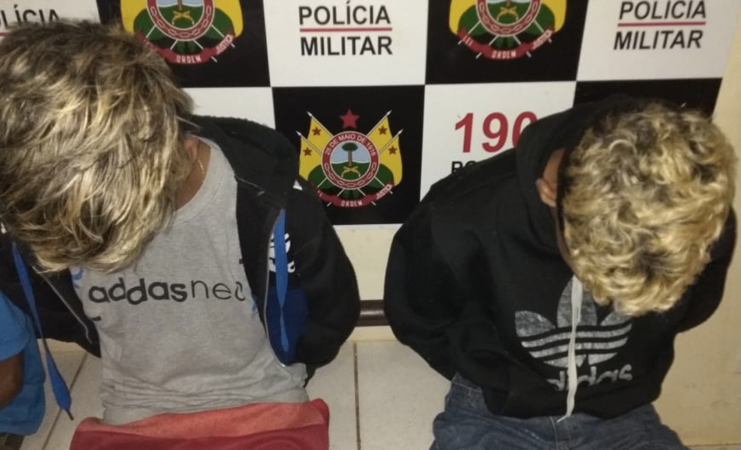 Rotam prende dois homens suspeitos de comercializar cocaína no Bairro da Paz 