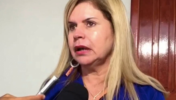 Juiz determina suspensão de decreto da prefeita Marilete Vitorino que reduziu salário de servidores 