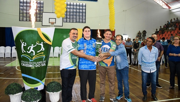 Prefeitura dá início à terceira fase dos Jogos Escolares em Cruzeiro do Sul