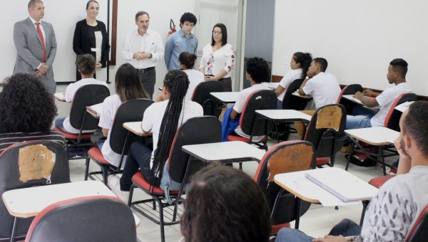 SENAI/AC qualifica adolescentes em situação de vulnerabilidade social 