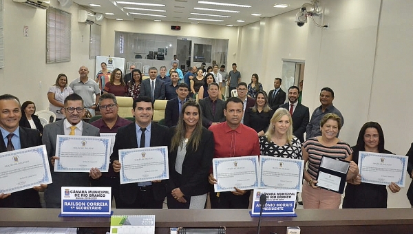 Por sugestão de Sandra Asfury, Câmara Municipal realiza sessão em homenagem ao Dia do Pastor