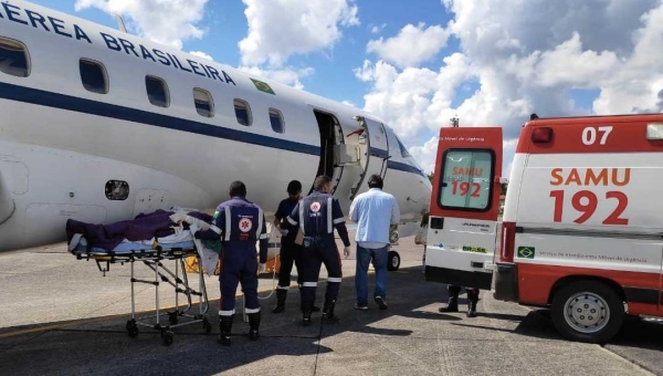 Governo remove mais dois pacientes queimados nesta quarta para Belo Horizonte