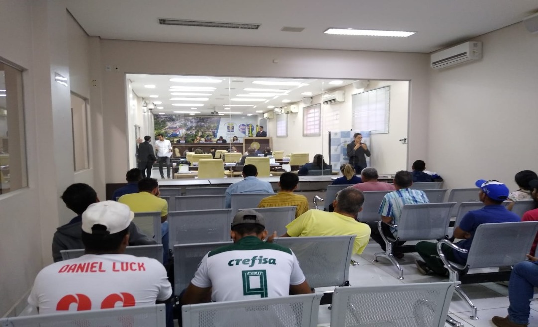 Vereadores de Rio Branco fazem um minuto de silêncio durante sessão pela morte de Dom Moacyr