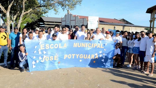 Calafate tem caminhada pela paz; 'Rio Branco precisa e merece paz', diz Antônio Morais