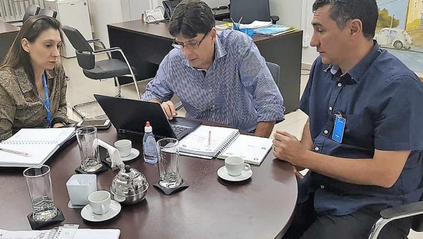 Energisa garante ao deputado Jesus Sérgio a ampliação da rede elétrica na área urbana de Tarauacá