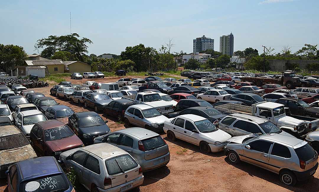 Detran Acre publica edital de leilão de 416 veículos entre carros e motos em Rio Branco