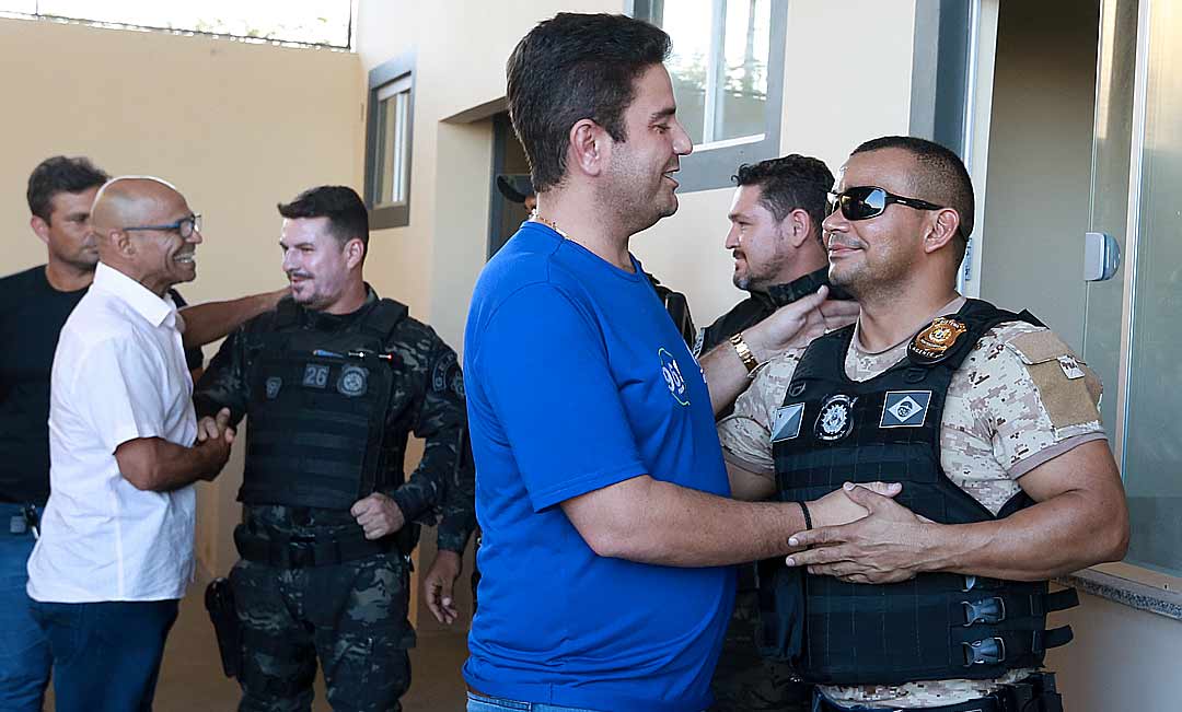 Gladson entrega novos pavilhões e alojamento para agentes da penitenciária de Rio Branco