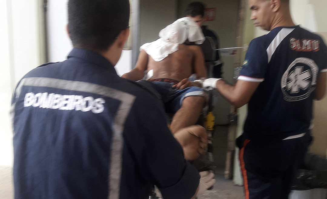 Jovem é ferido pelo primo com duas facadas no abdômen e nas costas no bairro Santa Maria