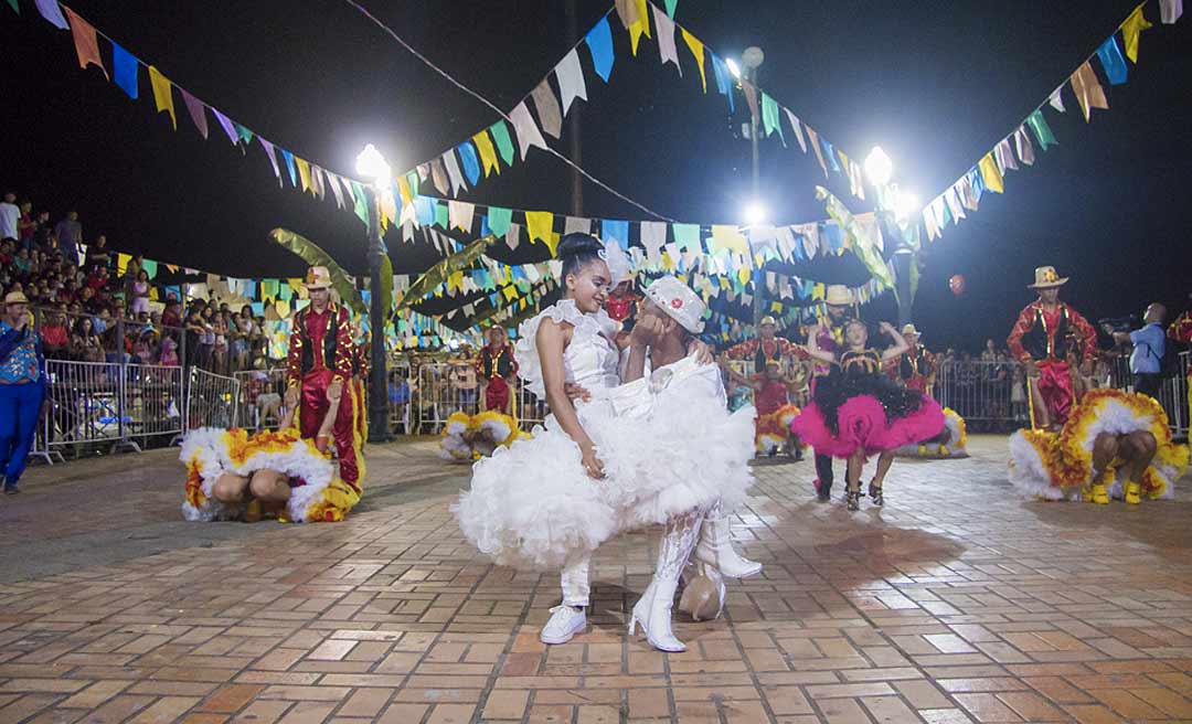 Última noite do Arraial Cultural é marcada pelo sucesso de público e organização