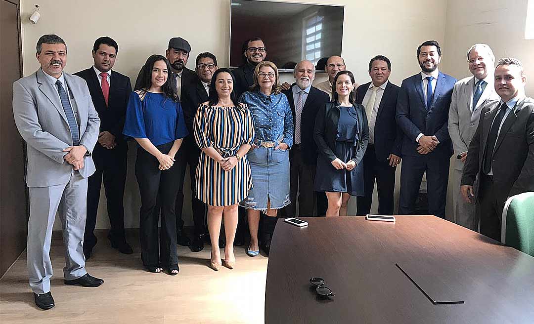 Vereadores de Rio Branco recebem representantes dos conselhos da criança e adolescentes