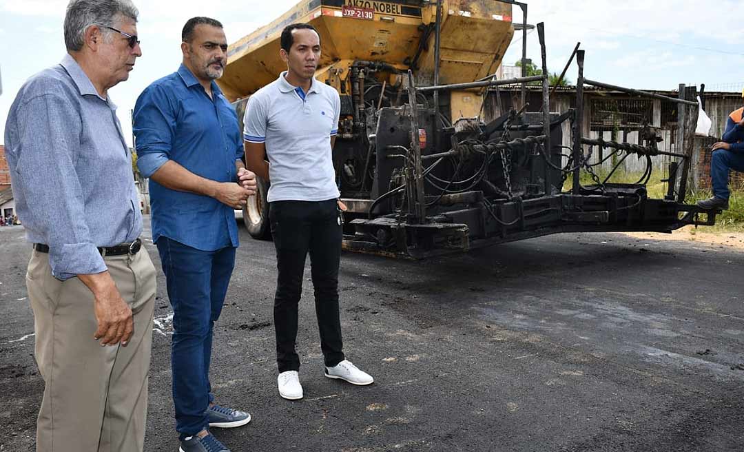 Ruas do bairro da Várzea são beneficiadas com recapeamento com micro revestimento asfáltico