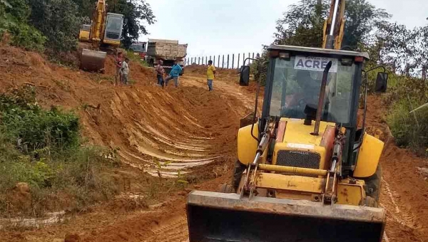 Governo faz melhorias em ramais de Cruzeiro do Sul