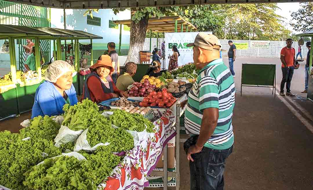 Feira da Agricultura Familiar volta a ser realizada no centro de Brasileia