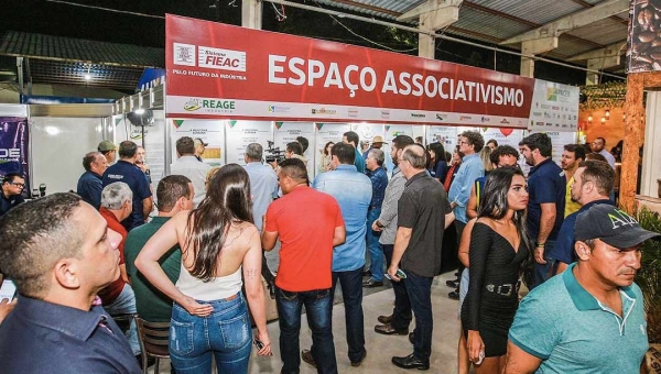 Espaço do Associativismo apresenta informações importantes aos empresários na Expoacre