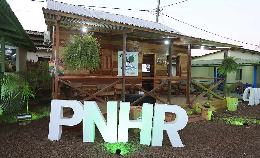 Réplica da casa de programa de habitação é destaque no Espaço AgroFlorestal da Expoacre