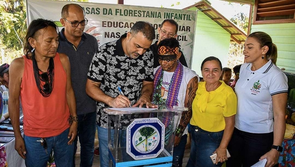 Ilderlei Cordeiro lança Programa Asas da Florestania nas Terras Indígenas de Cruzeiro do Sul