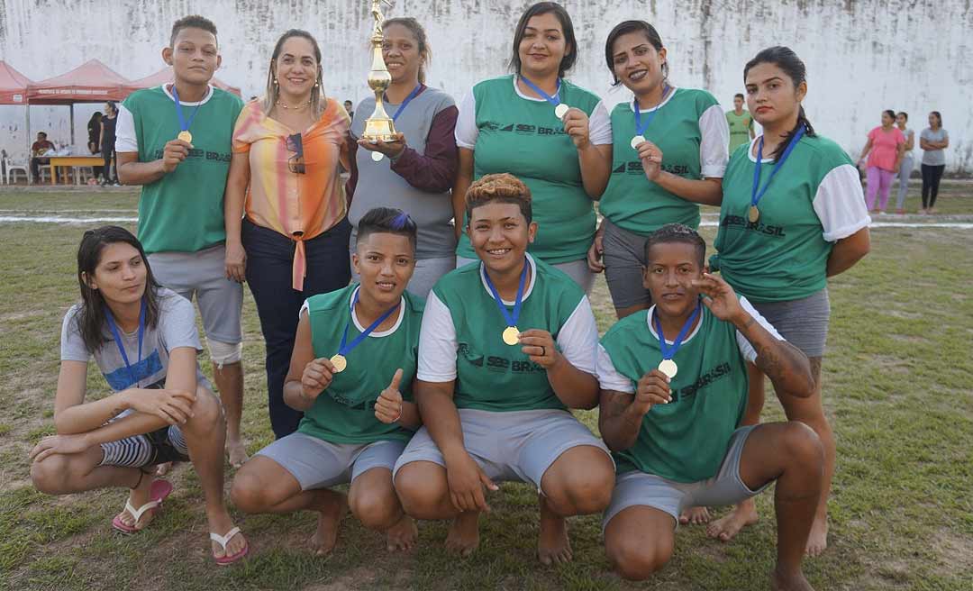 Final de campeonato de futebol é realizada no presídio feminino de Rio Branco