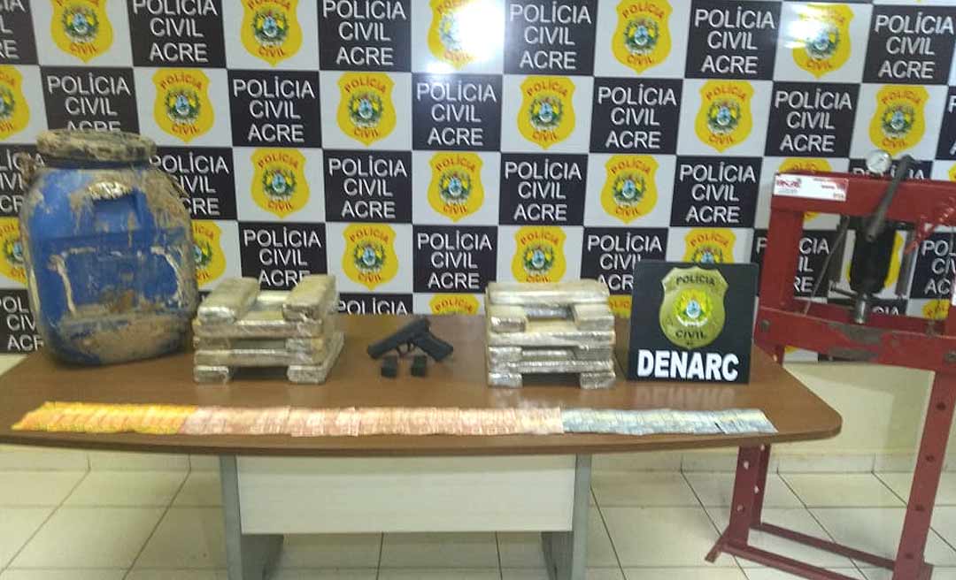 Polícia Civil apreende 15 quilos de maconha, pistola e prende quatro pessoas acusados de tráfico