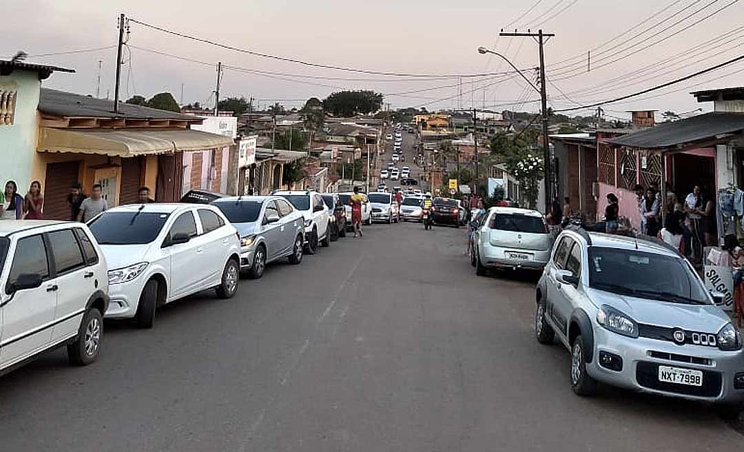 Após morte de motorista de Uber em Rio Branco, colegas fazem carreata em protesto pedindo segurança