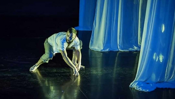 Oficina de dança-teatro abre vagas para pessoas com deficiência