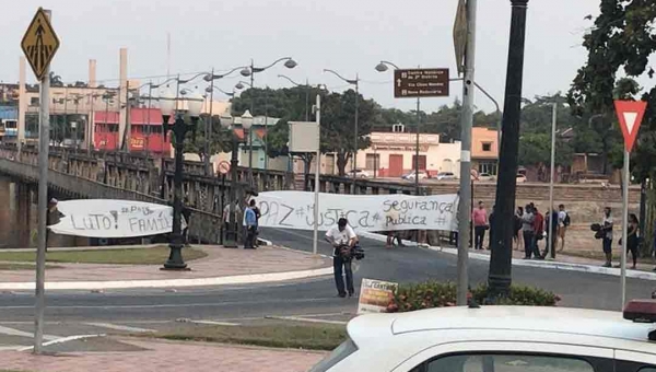 Em protesto por segurança, motoristas de Uber fecham a ponte Juscelino Kubitschek