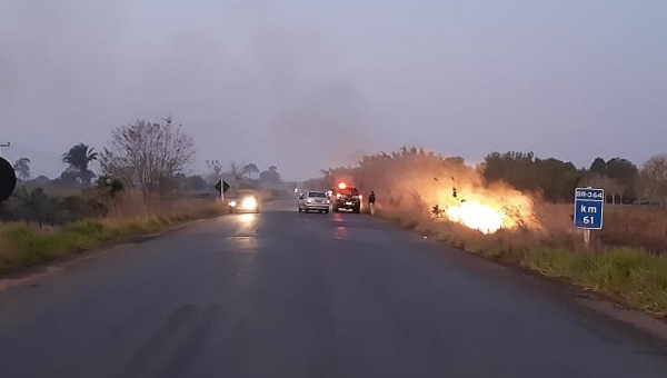 Caminhão carregado com sabão em pó que vinha para Rio Branco explode na BR-364 após colisão