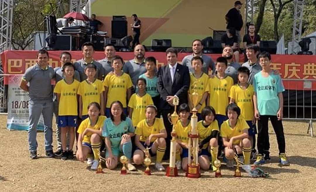 Em São Paulo, Gladson participa do Festival da Imigração Chinesa e fala em possíveis parcerias com a China