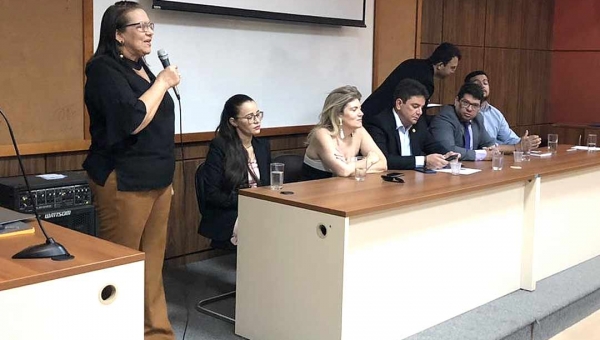 Deputada Doutora Juliana participa de reinauguração do Procon na OCA