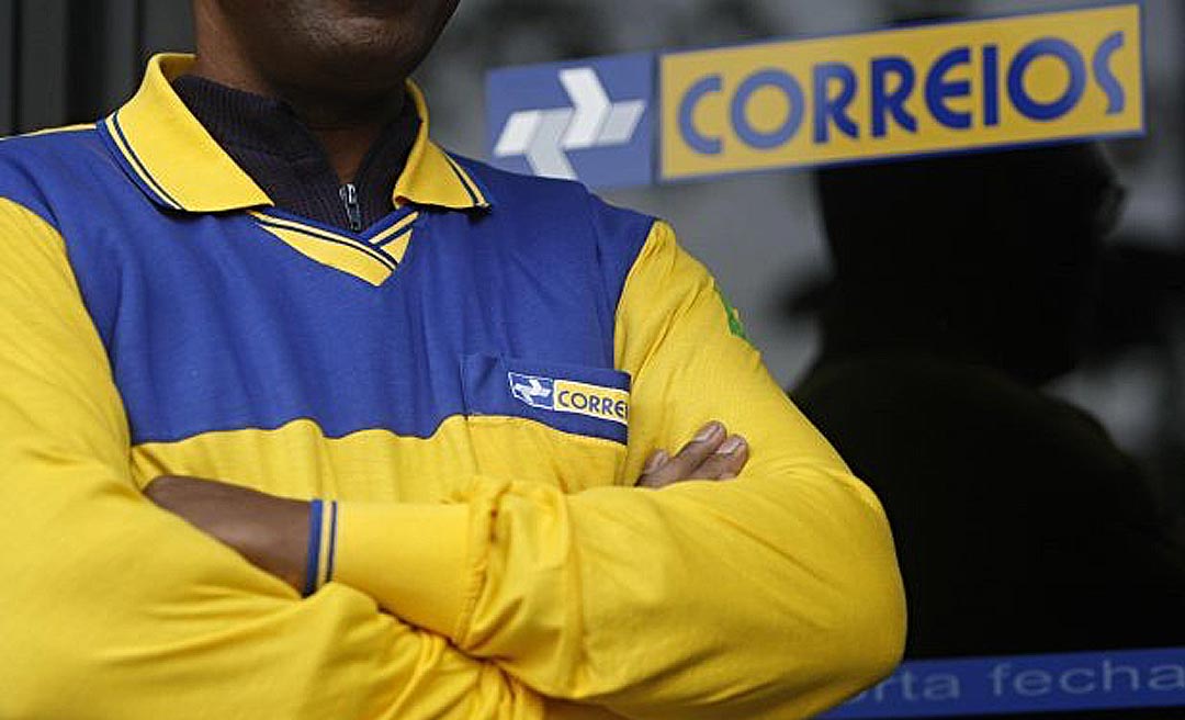 Trabalhadores vão ao TST para cobrar acordo com os Correios, mas empresa rejeita negociação