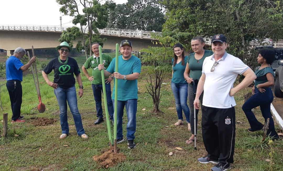 No Dia da Amazônia, PV faz plantio de árvores às margens do rio Acre, em Rio Branco