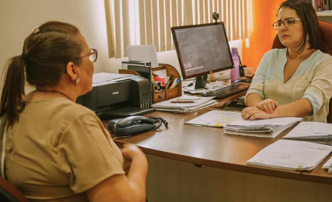 Deputada Doutora Juliana realiza visita ténica à Delegacia da Mulher em Rio Branco