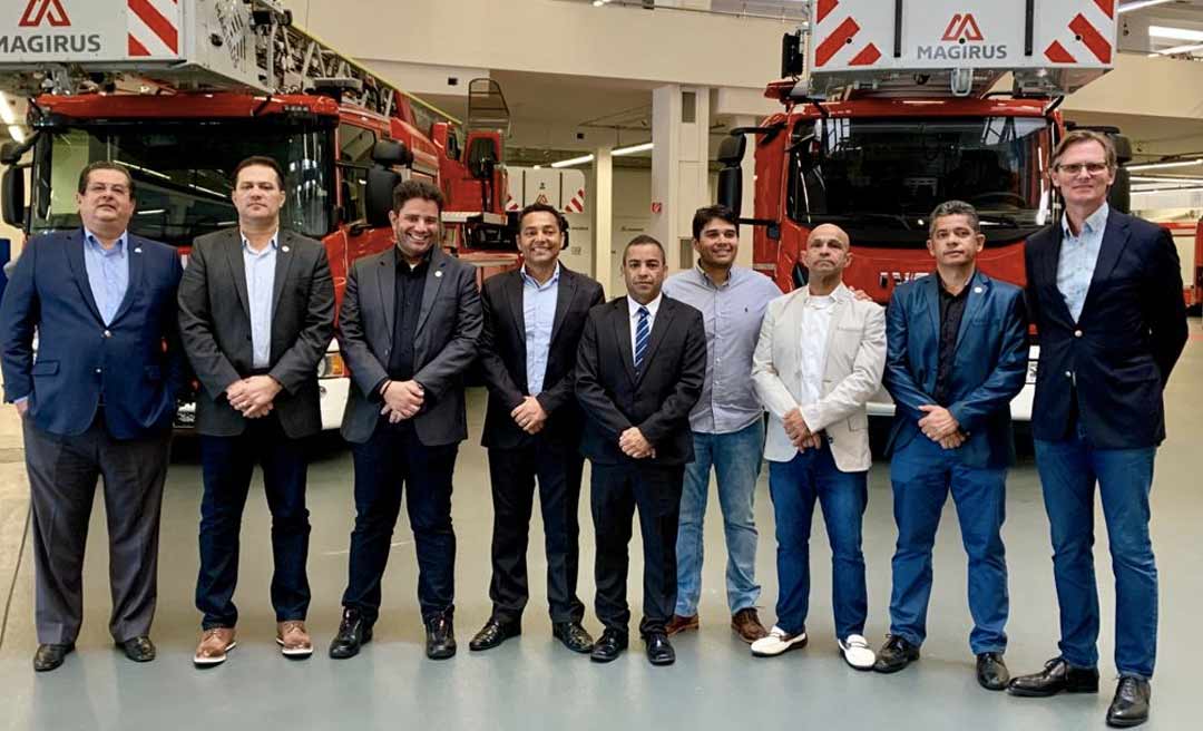 “Vamos modernizar o Corpo de Bombeiros do Acre”, diz Gladson em visita à fábrica de veículos na Alemanha