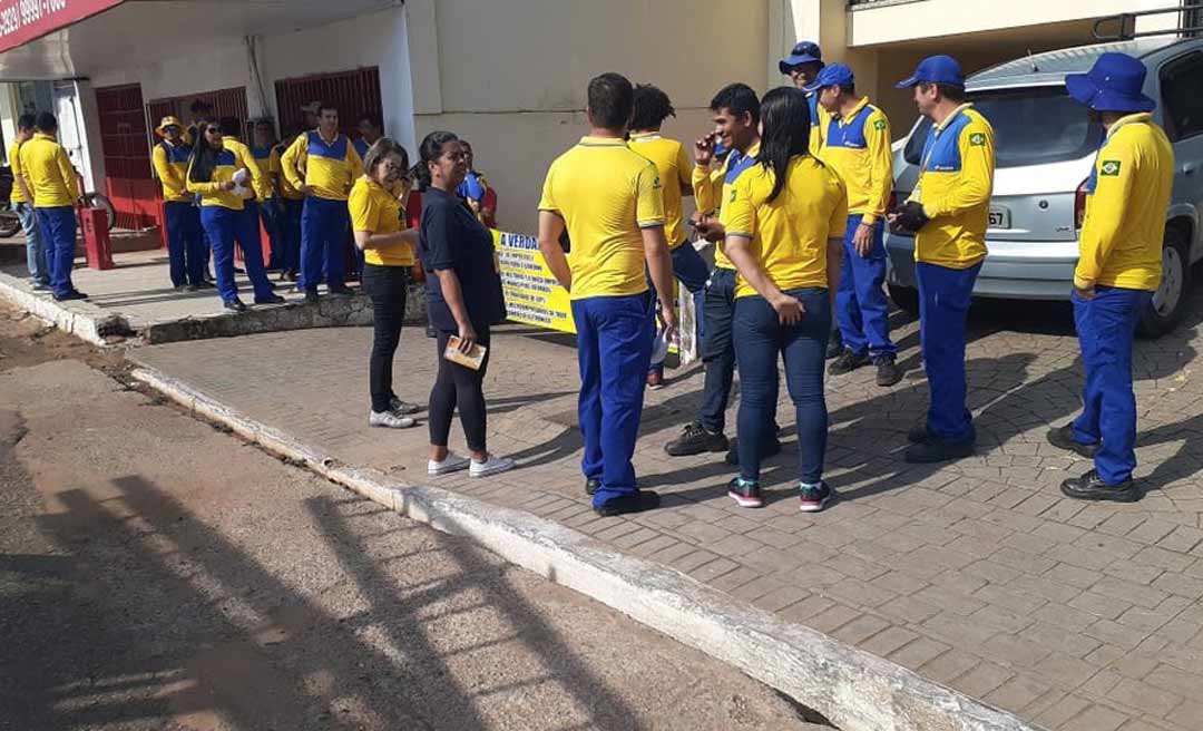 Servidores dos Correios decidem nesta terça se mantêm greve da categoria