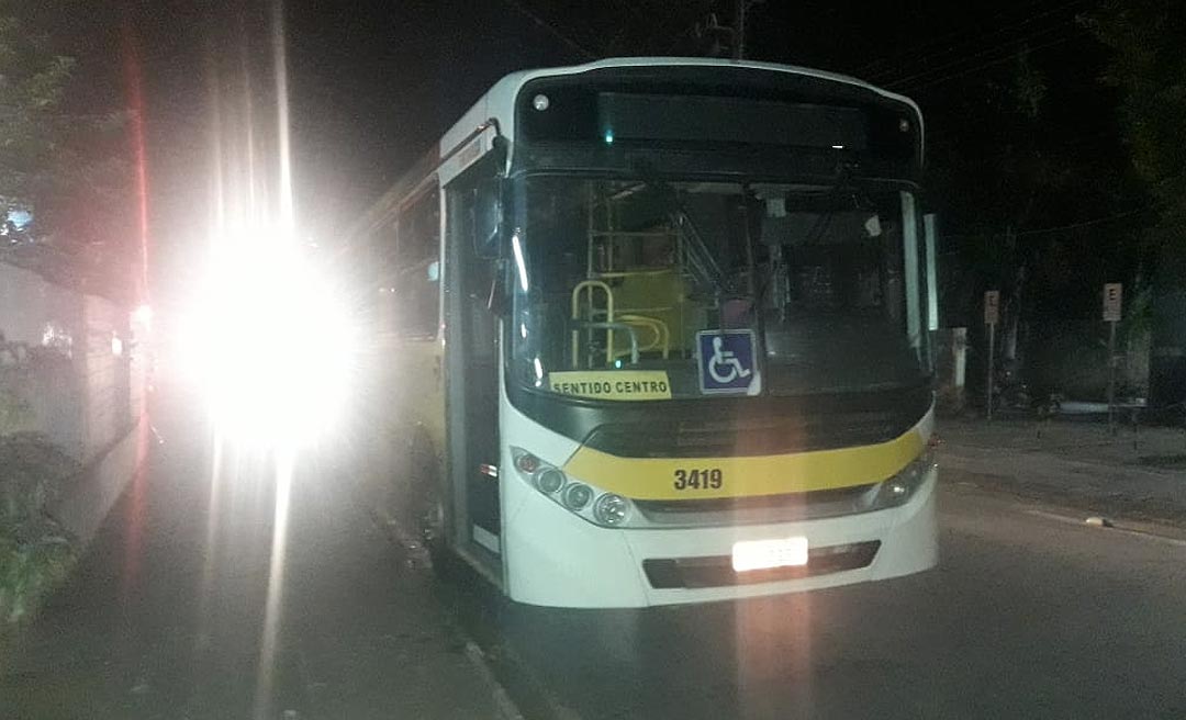 Mais uma vez dupla armada faz arrastão em ônibus do Conjunto Universitário