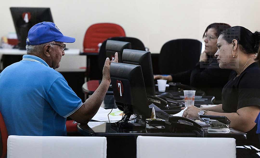 Durante primeira etapa, mais de 94% dos servidores do Estado fizeram o recadastramento