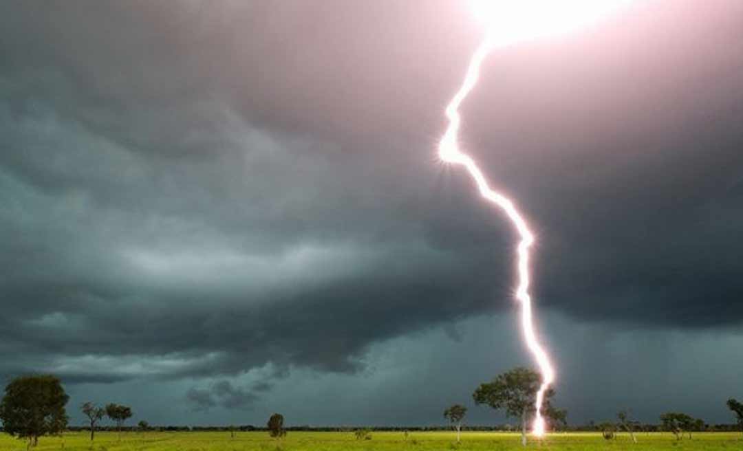 Homem morre ao ser atingido por raio no Barro Vermelho em Rio Branco