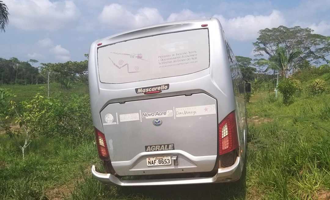 Ônibus que virou e matou estudante do Colégio Acreano está abandonado na BR -364