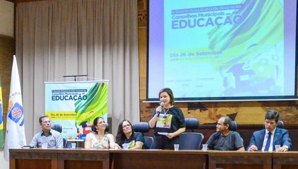 Socorro Neri defende fortalecimento de Conselhos Municipais de Educação