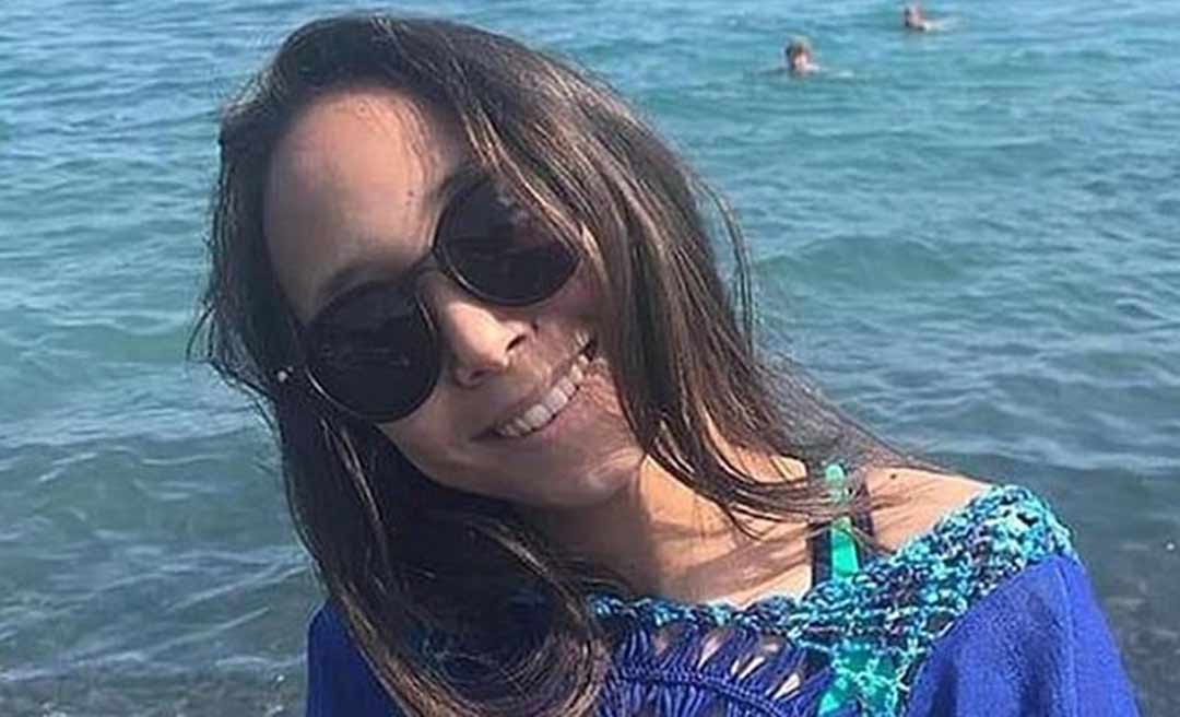 Menina morre após celular ligado no carregador explodir debaixo do travesseiro 